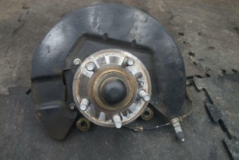 Mustang wheel hub