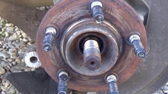 Taurus wheel hub